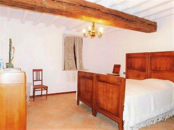 450953023